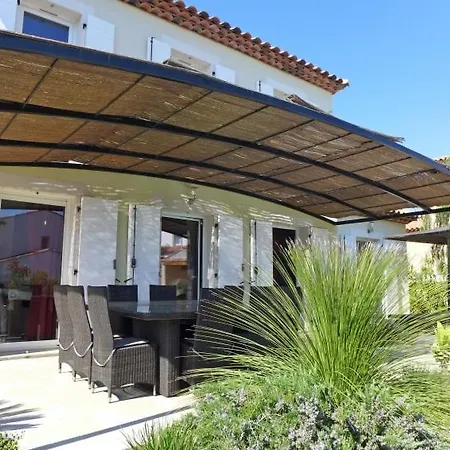 Casa de Férias Saint-cyr-sur-mer Sleeps 8 Pool Wifi *
