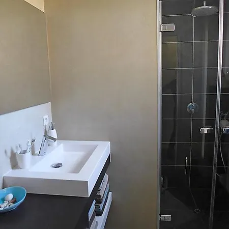 Saint-cyr-sur-mer Sleeps 8 Pool Wifi Saint-Cyr-sur-Mer